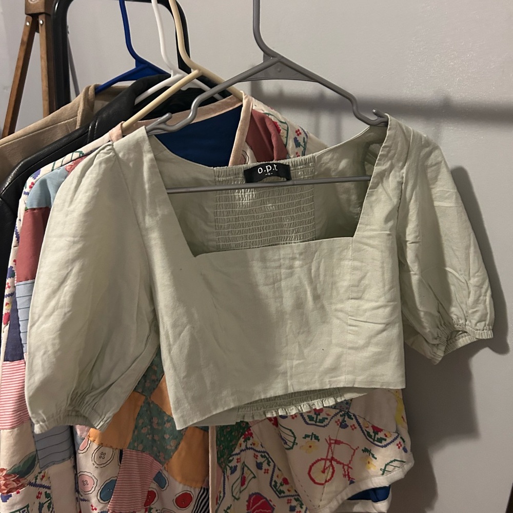 o.p.t. Cropped Green Puff Sleeve Top